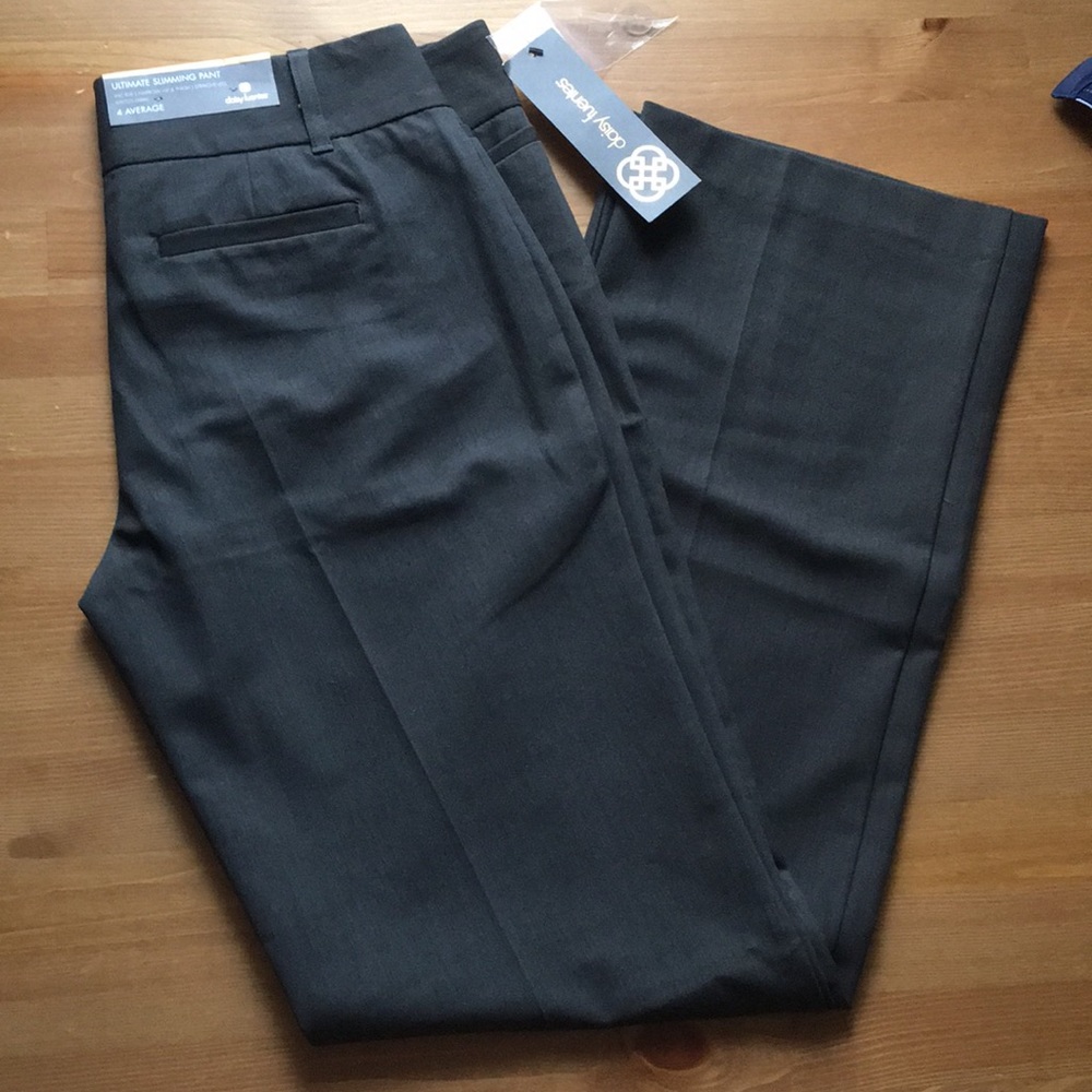 Daisy Fuentes Dress Pants Charcoal Grey Size 4 NWT